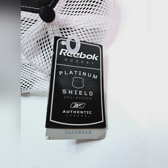 Vintage Pittsburgh Penguin NHL Hockey Reebok Hat/Cap OS Mesh Back Embroidered - Picture 9 of 12